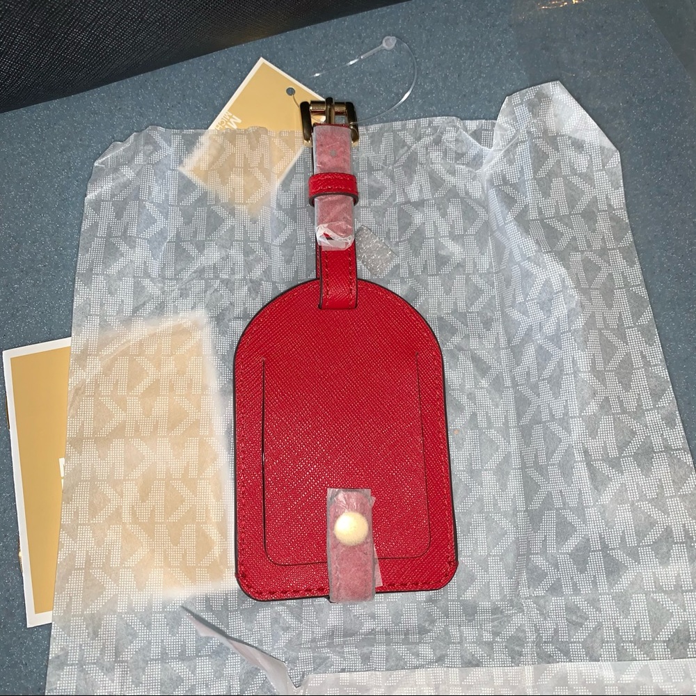 NEW Michael Kors Jet Set Saffiano Leather Tag Red - Picture 2 of 13